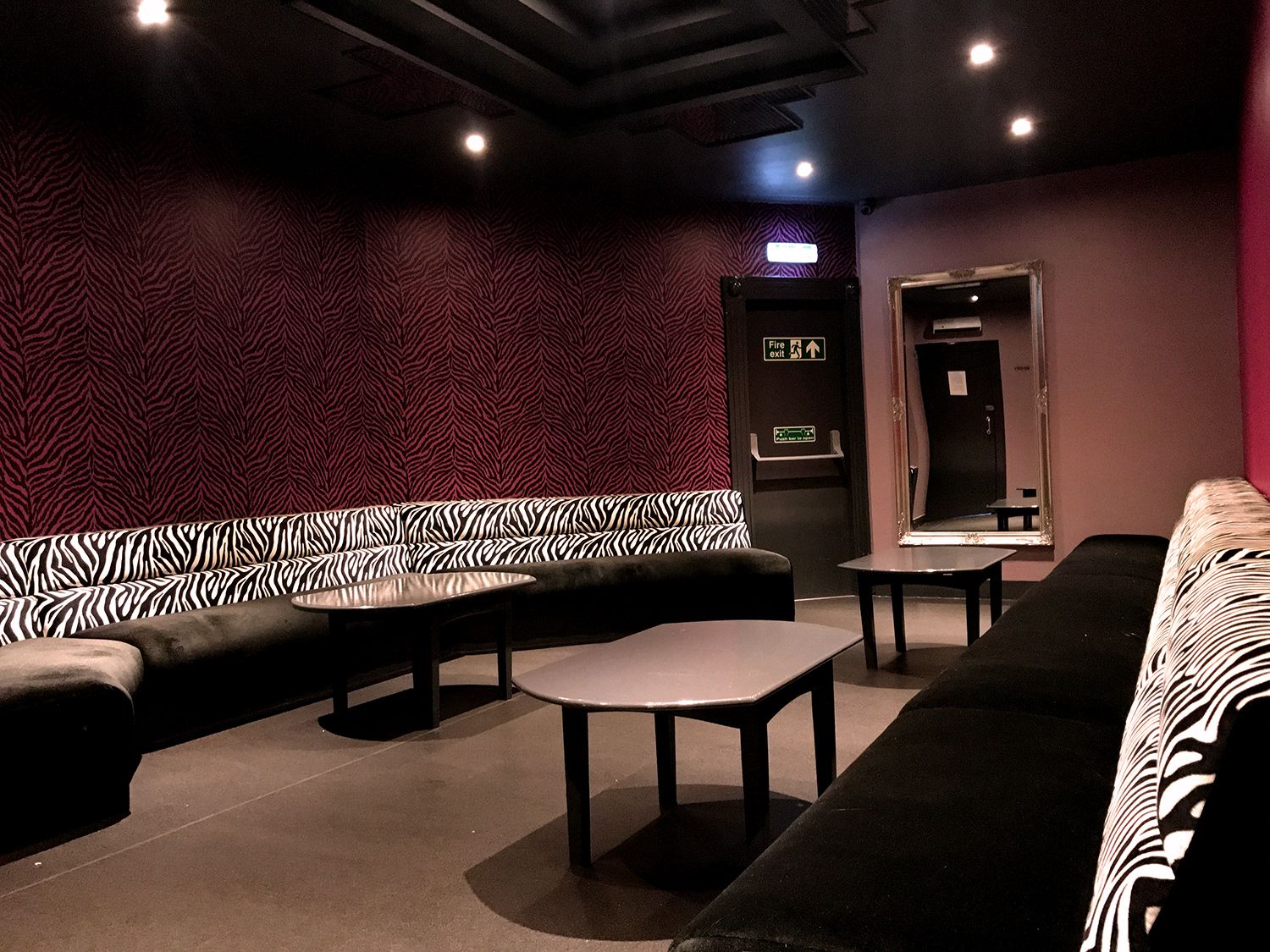 Zebra-Lounge-1500x1125 The Green Room